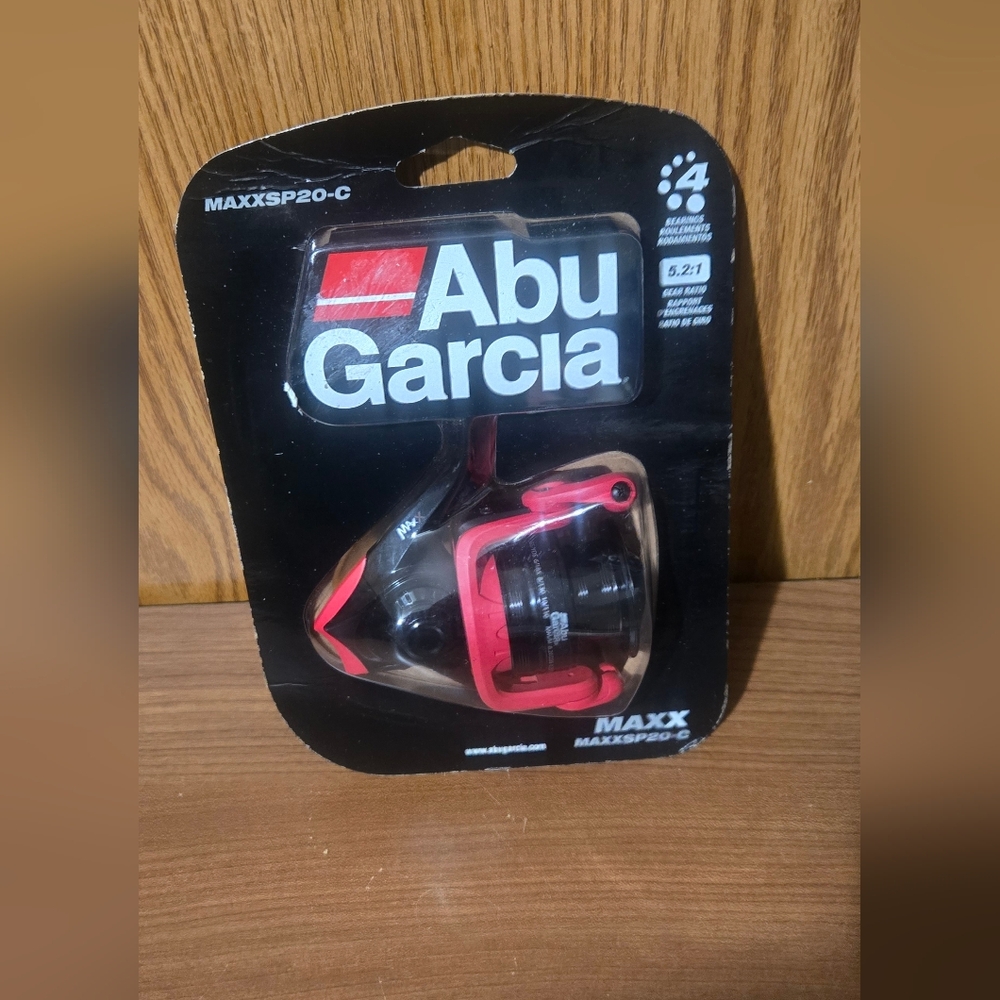 Fishing Reel Abu Garcia MAXX Spinning Reel - Black & Red
